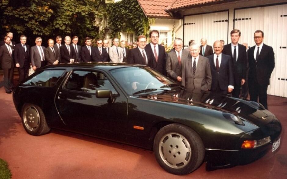 Porsche 942