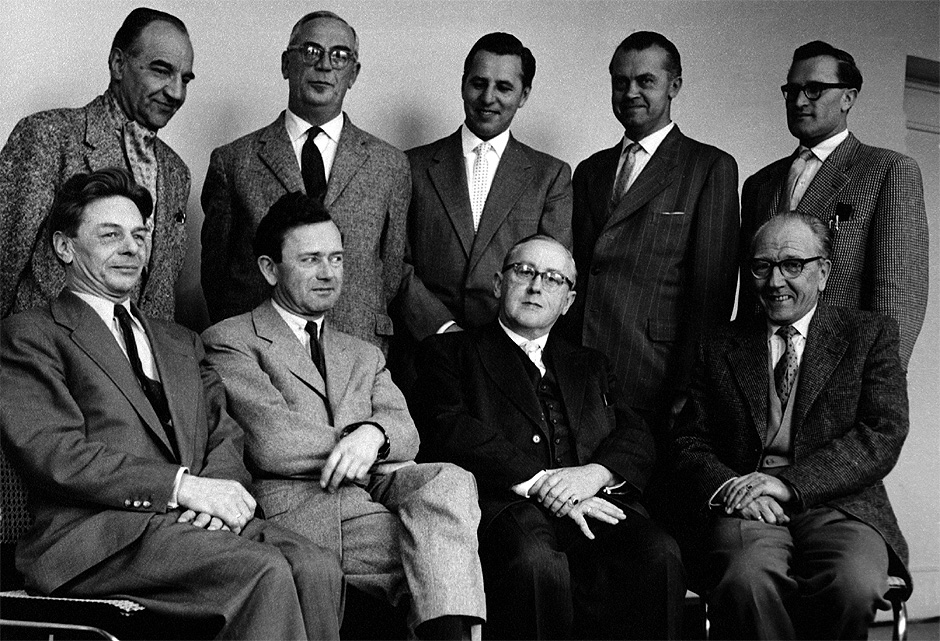 1951. Ferry Porsche with his closest colleagues. Back row: Franz Sieberer (archivist), Emil Soukup (patent engineer), Leopold Schmidt (gears and chassis construction;creator of Porsche's synchronising ring gear system), Leopold Jäntschke (engine construction) and Egon Forst (engineering accounts). Front row: Erwin Komenda (car-body construction manager), Ferry Porsche; Karl Rabe (head of construction), Franz Xaver Reimspieß (engine construction).