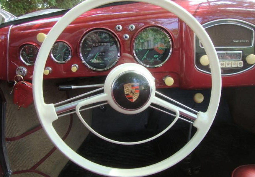 Steering wheel of a 1955 356 pre-A shown here