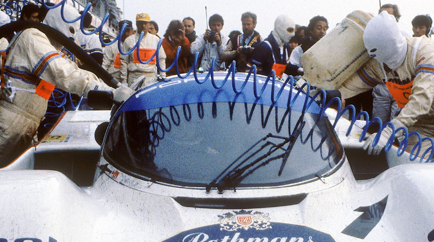 Pitstop for the winning 962: for quicker refill the empty can is used to let the air escape securely from the tank