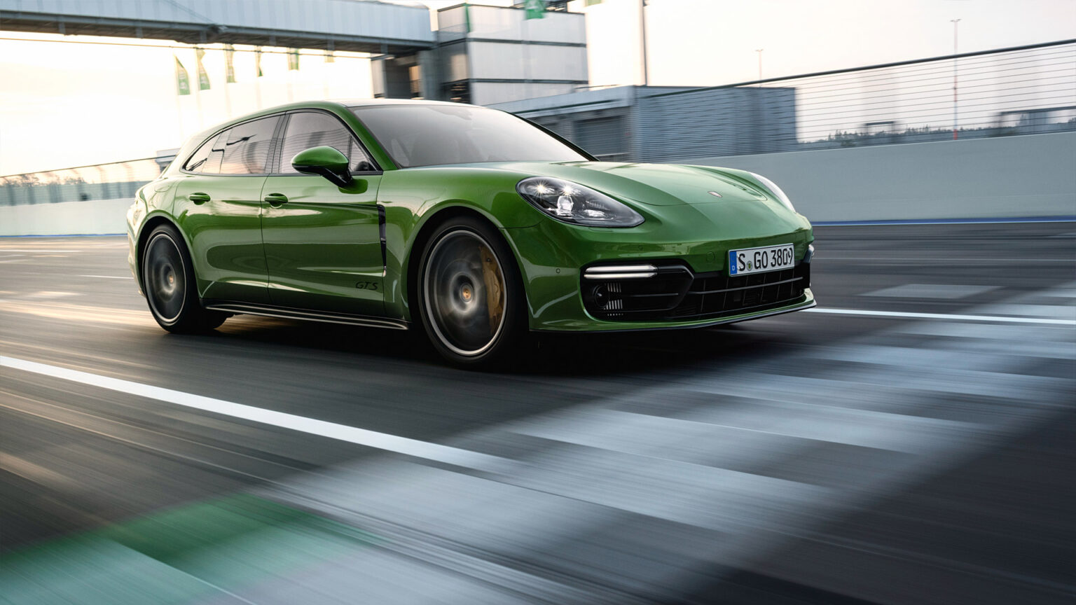 2019 Porsche Panamera - Equipment & Options Codes