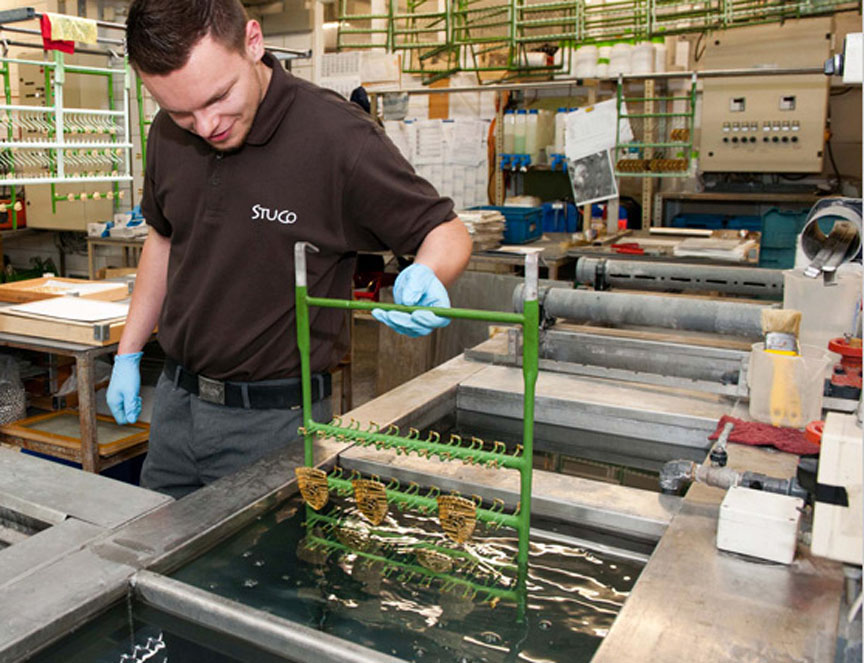 porsche logo production