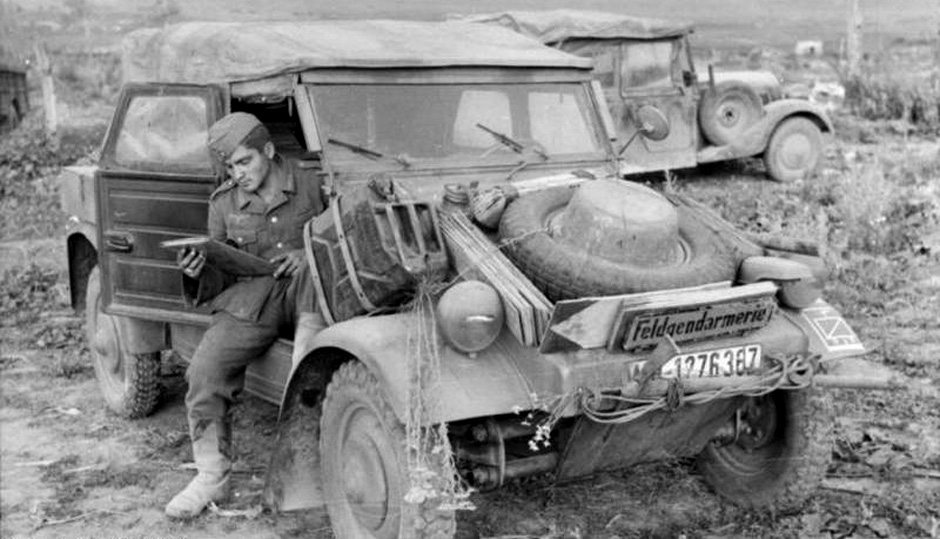 1940-1945 a total 50.435 Porsche designed VW Kübelwagens were made. Photo taken in 1943 in Russia.