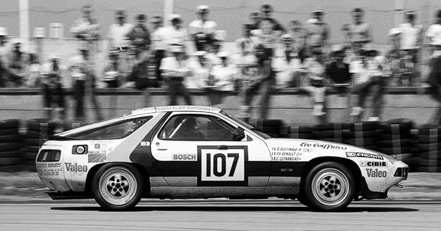 The only 928 ever to enter the Le Mans 24 hour races scored 22nd driven by Raymond Boutinaud/Philippe Renault/Gilles Guinand in 1984. Boutinaud had entered the same car also a year before, but didn't finish then. No other 928 has raced at Le Mans 24H.