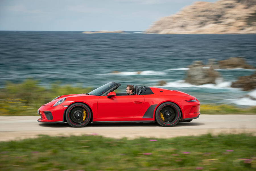 2-porsche-911-speedster-2019-fd-hero-side