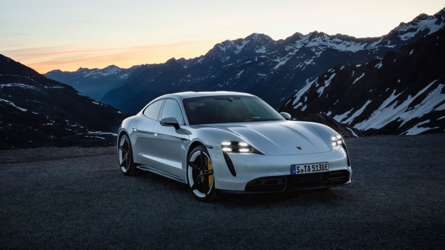 Taycan Turbo S, 2019, Porsche AG