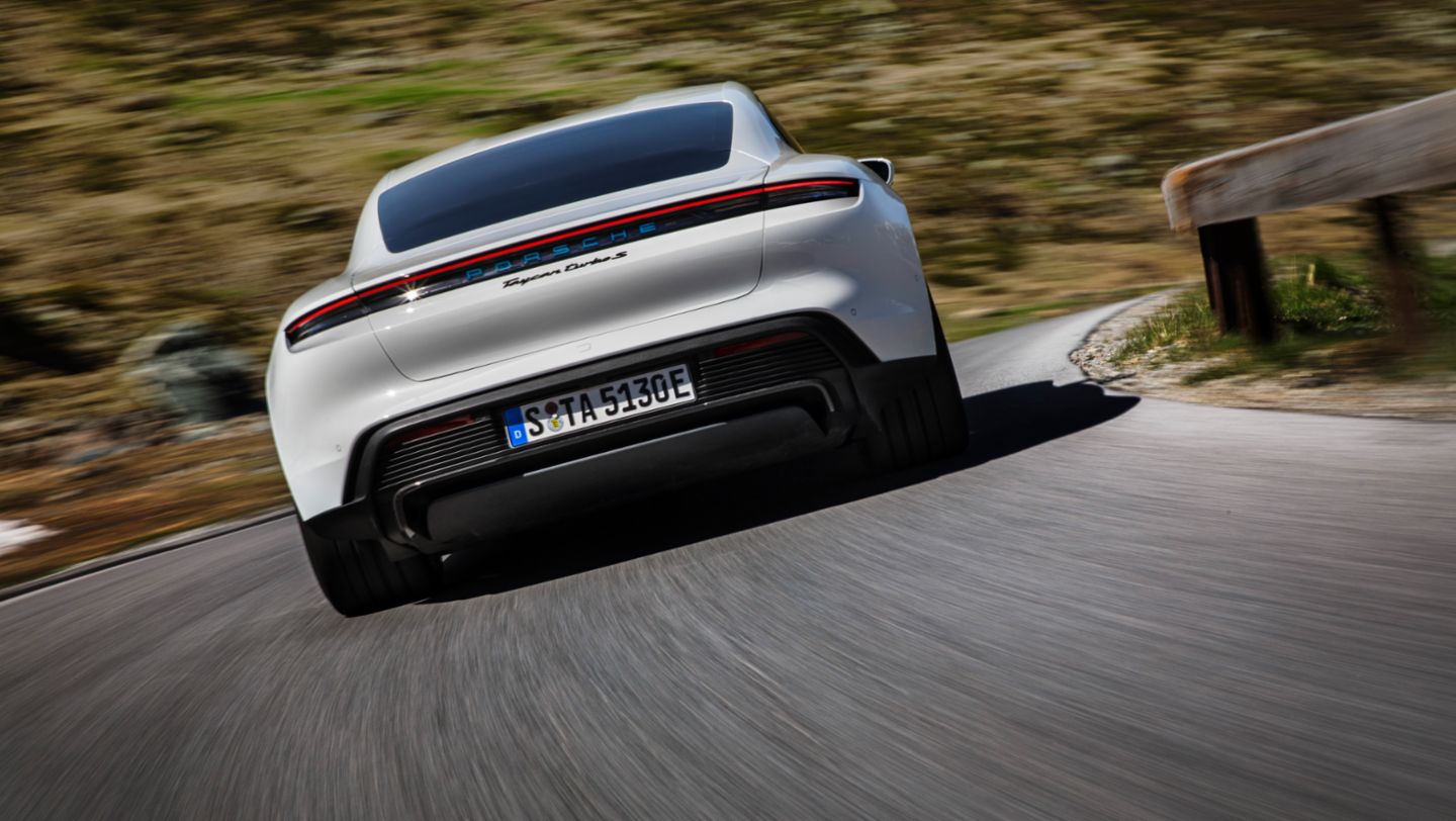 Taycan Turbo S, 2019, Porsche AG