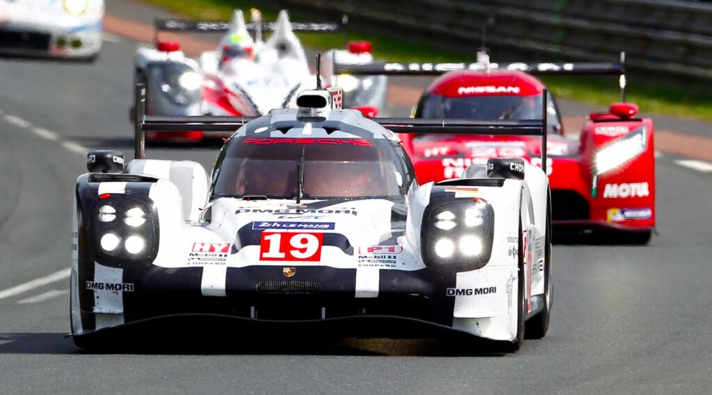 Porsche 919 Hybrid wins lemans