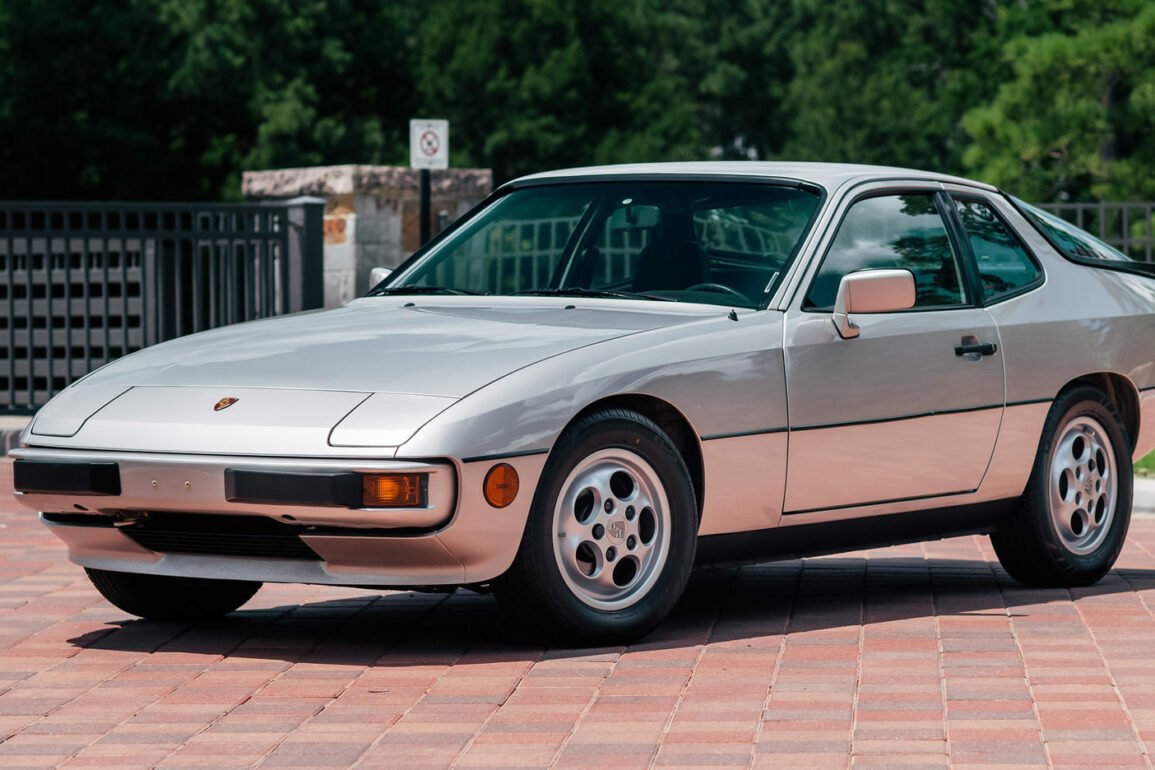Porsche 924 - Ultimate Model Guide