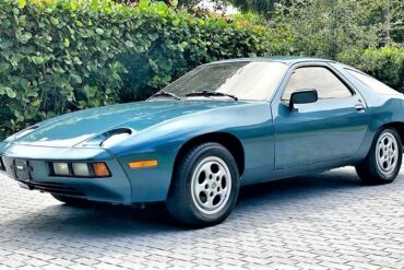 Porsche 928 (1980) - Specifications & Performance