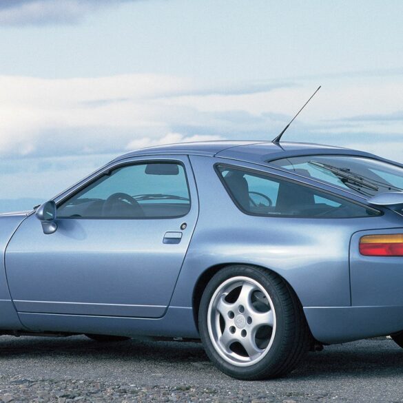 Porsche 928 Research