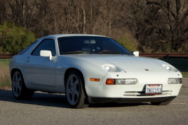 Porsche 928 S4 Video Review