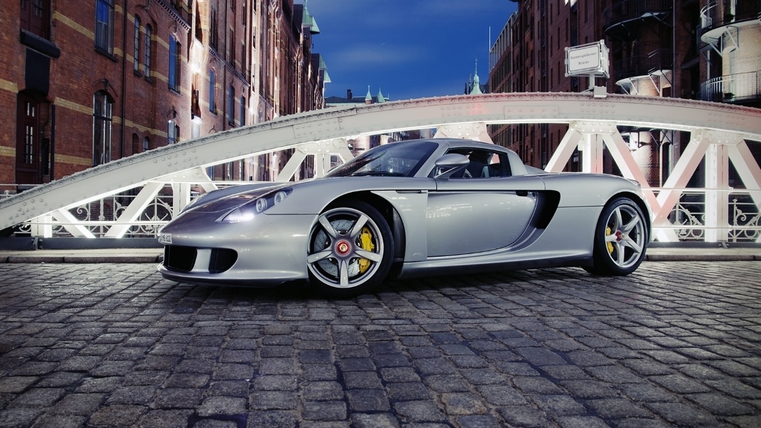 Porsche-Carrera-GT