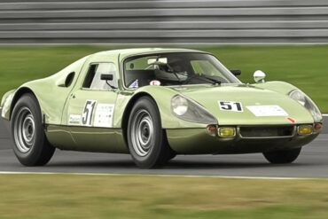 Porsche 904 Carrera GTS: 2.0L Flat-4 Engine Sound!