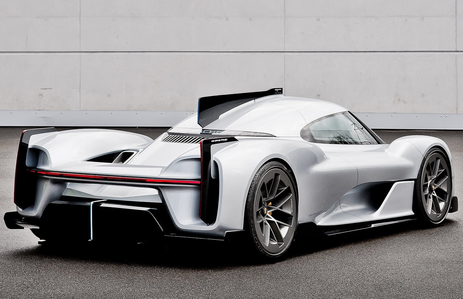 Porsche 919 Street Concept