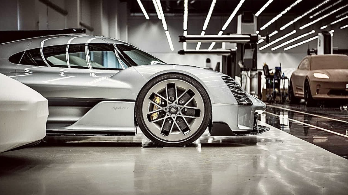 Porsche 919 Street Concept
