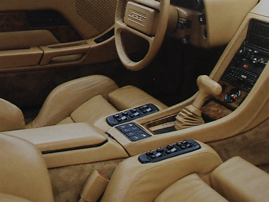 Porsche 928 Exclusive seats and wood interior trim