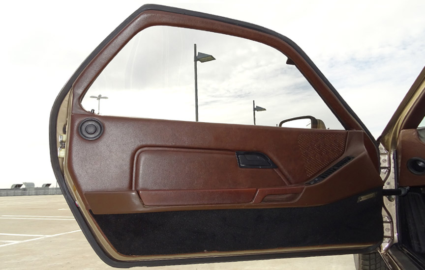 Porsche 928 brown door panels