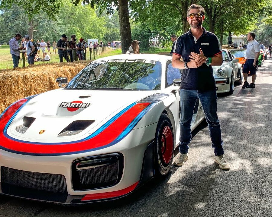 NEW Porsche 935 FIRST DRIVE & Crazy Sound!