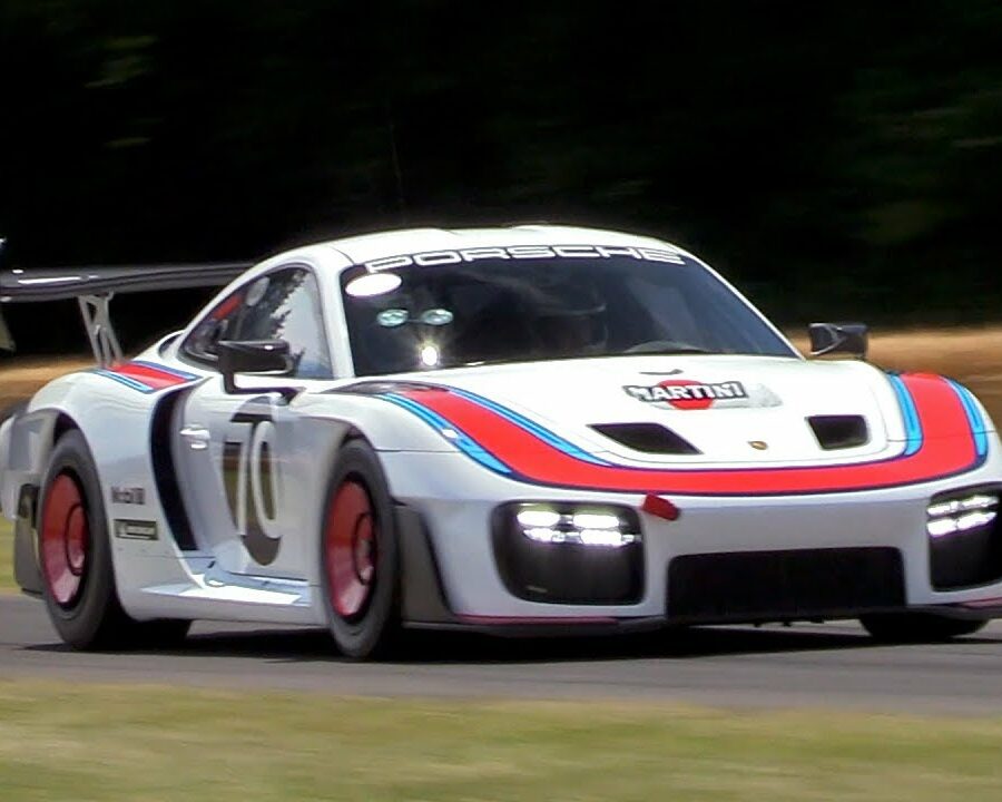 NEW Porsche 935 Going Flatout @ FOS Goodwood! Exhaust Sounds & Accelerations!