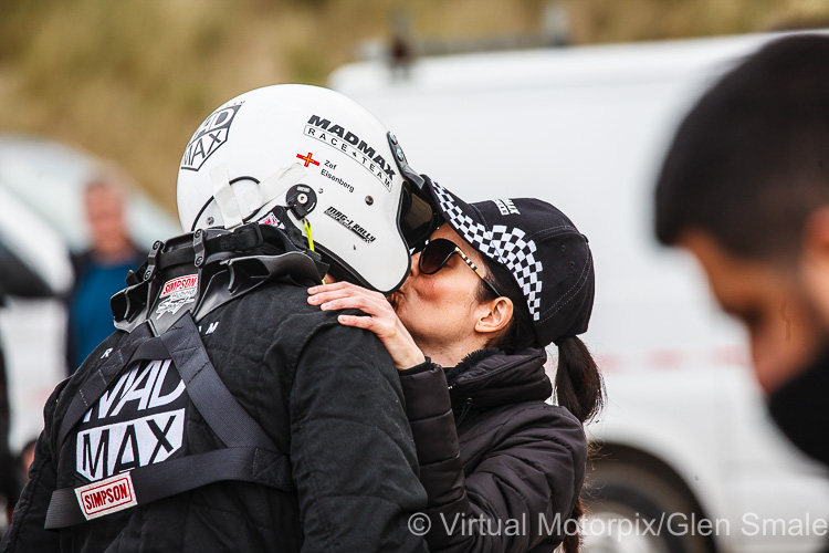 A good luck kiss from Mirella D’Antonio before Zef Eisenberg sets off on his record run A good luck kiss from Mirella D’Antonio before Zef Eisenberg sets off on his record run