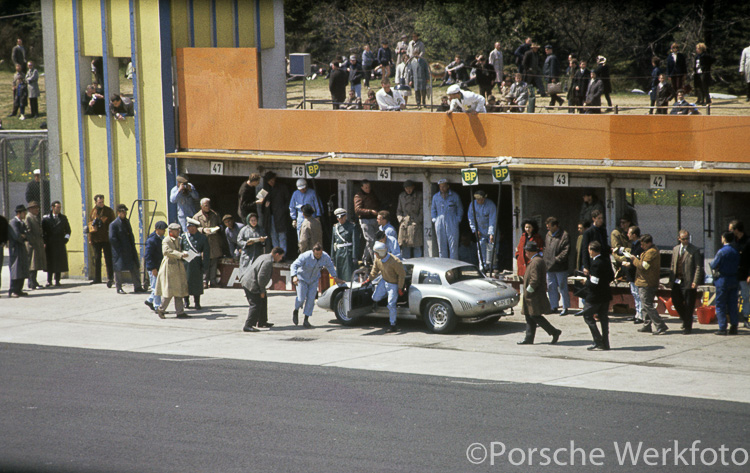 Nürburgring 1000 Km, 19 May 1963: Hans-Joachim Walter, Ben Pon, Edgar Barth and Herbert Linge would finish fourth overall