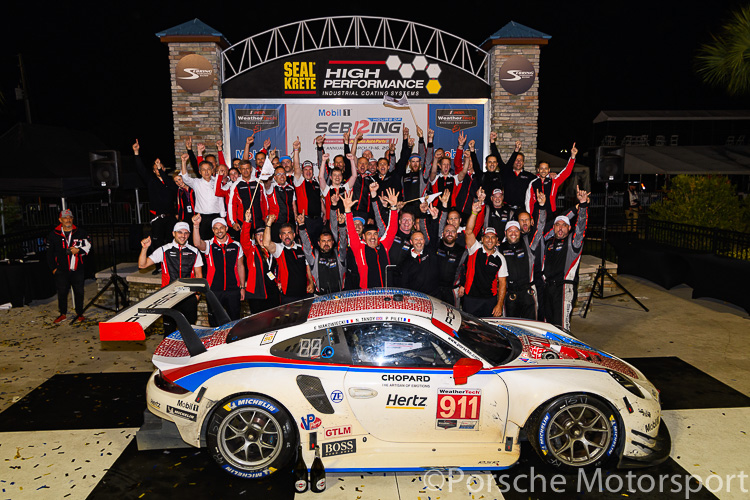 Crew with the class-winning #911 Porsche 911 RSR of Patrick Pilet, Nick Tandy and Frédéric Makowiecki Crew with the class-winning #911 Porsche 911 RSR of Patrick Pilet, Nick Tandy and Frédéric Makowiecki