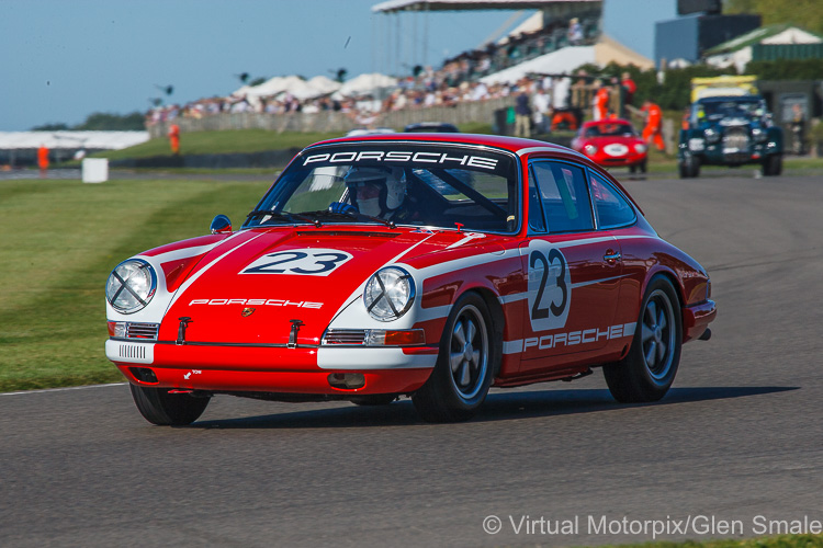 1965 Porsche 911 2-litre driven by James Toye in the Fordwater Trophy