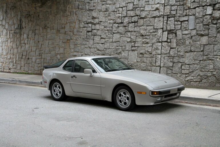 Porsche 944 Celebration Edition (1988)