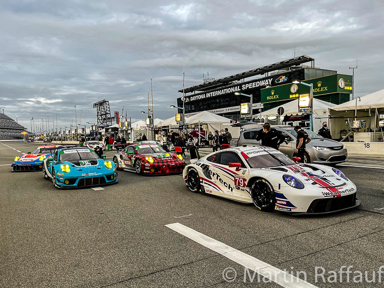 Some of the Porsches do a publicity shot at the ROAR