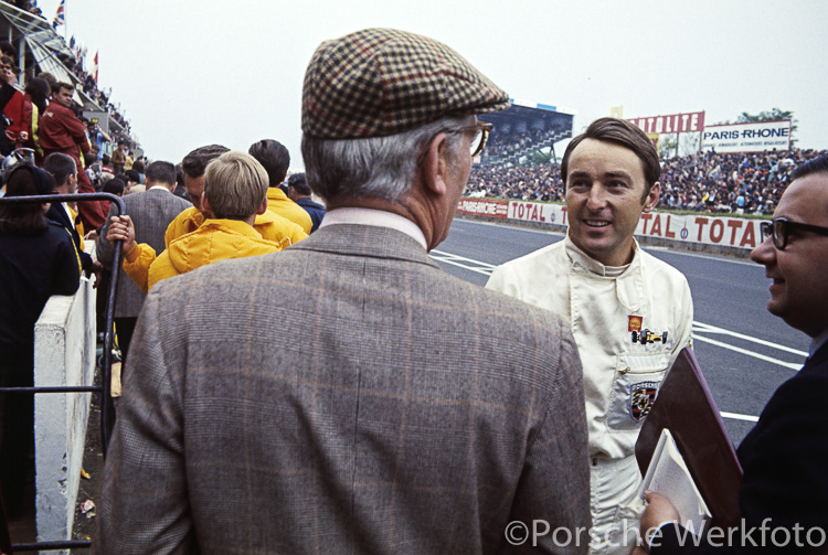 Gérard Larrousse with Huschke von Hanstein (with cap)