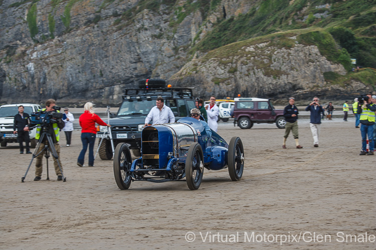 Don Wales, grandson of Sir Malcolm Campbell, powers the 1925 Blue Bird at Pendine Sands, 21 July 2015