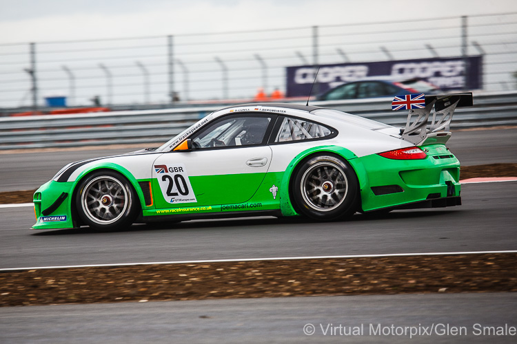 Siso Cunill and Tim Bergmeister won the season-opening race at Silverstone