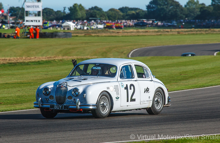 1959 Jaguar 3.4-litre driven by Anthony &amp; Grant Williams in the St. Mary's Trophy