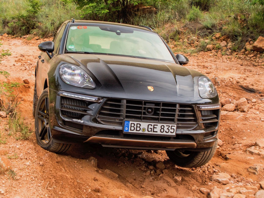 Porsche Macan 95B.2 testing in Africa