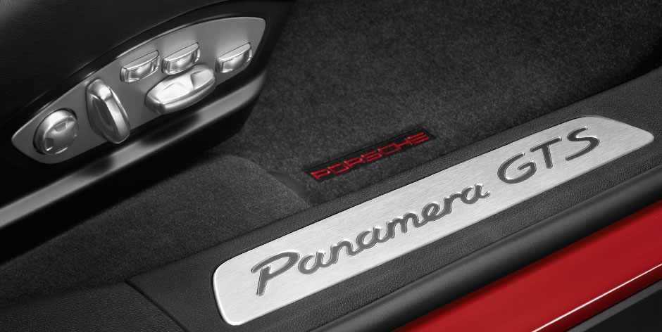 Porsche Panamera 970 GTS door sill