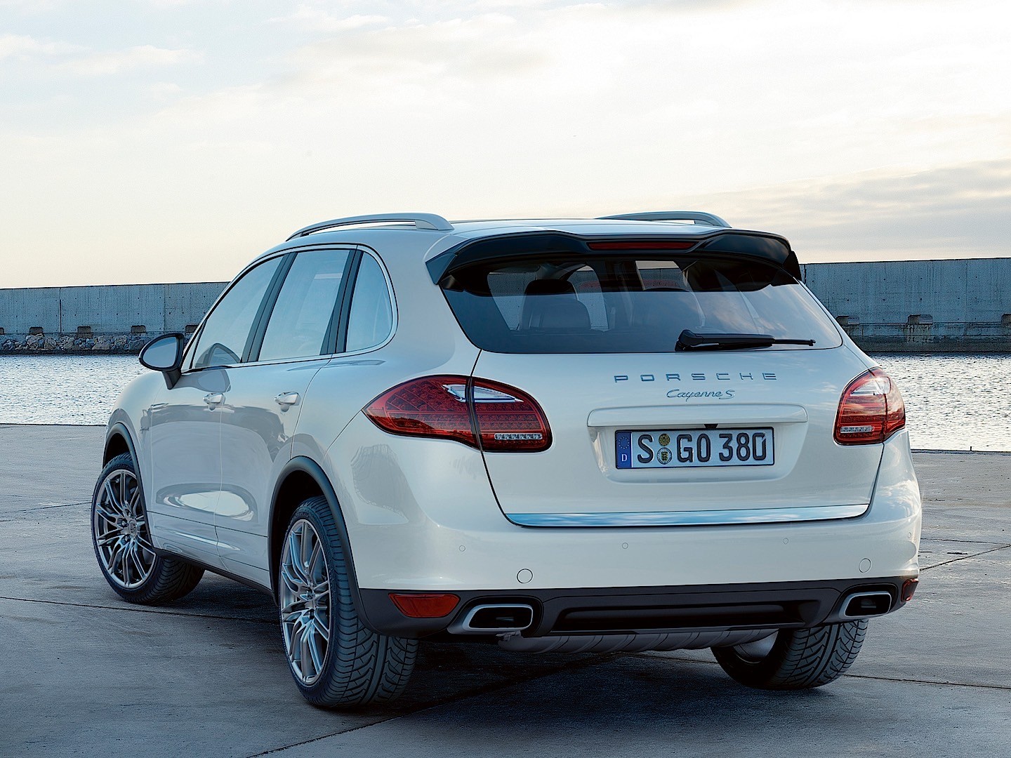 team Heerlijk Voorgevoel Porsche Cayenne S Hybrid (2011 - 2014)