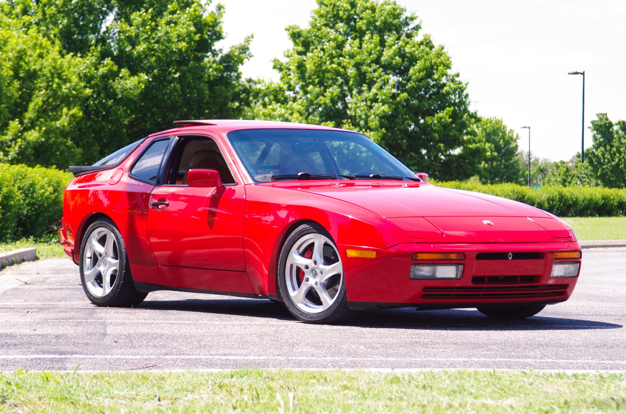 Porsche 944 Data, Research & More