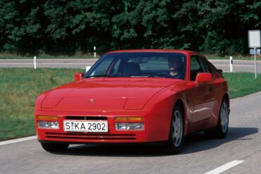 Porsche 944 S2 Coupe (1989) – Specifications