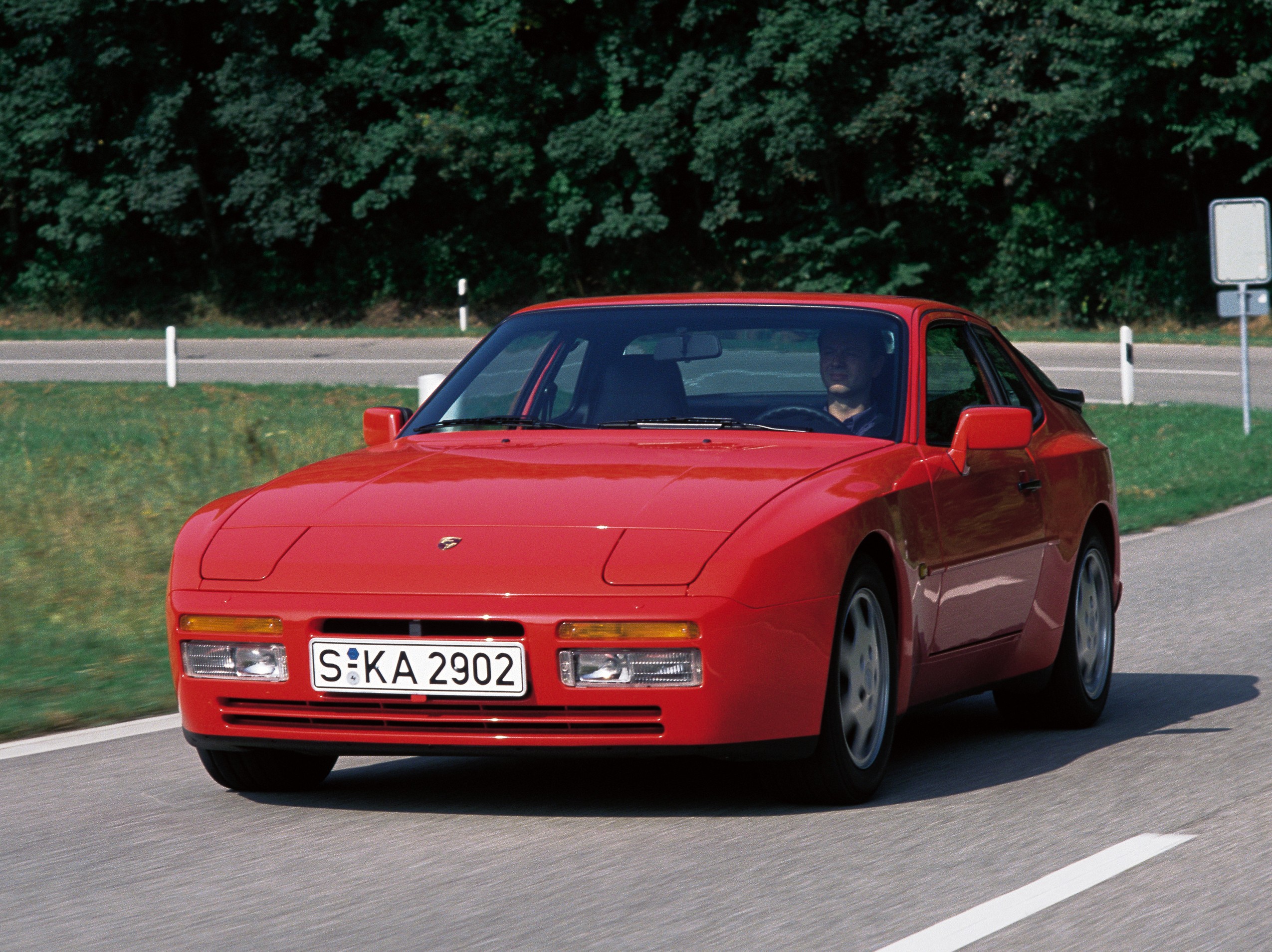 Porsche 944 S2 Coupe (1989) – Specifications