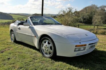 Porsche 944 Turbo Cabriolet