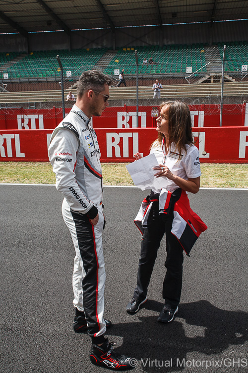 Andre Lotterer chats to the author Heike Hientzsch