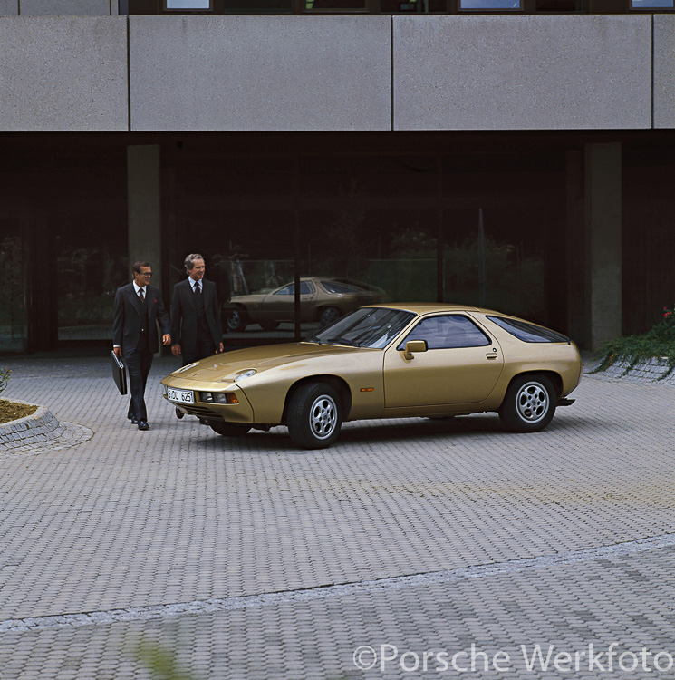 The Porsche 928 was introduced as the ‘businessman’s express’ – this is a 1980 model