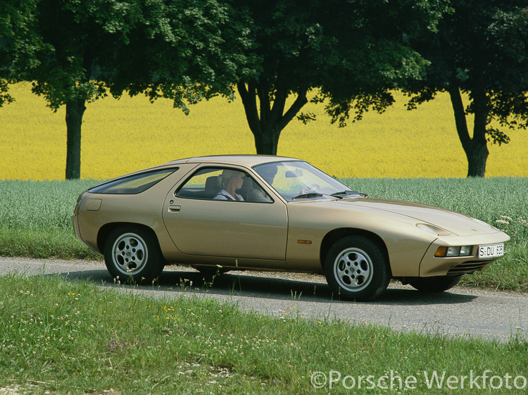 The Porsche 928 was launched in 1978 – this is a 1980 model