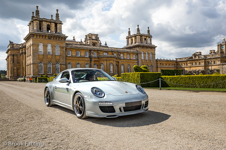 Porsche 911 Sport Classic arrives at Salon Privé 2017