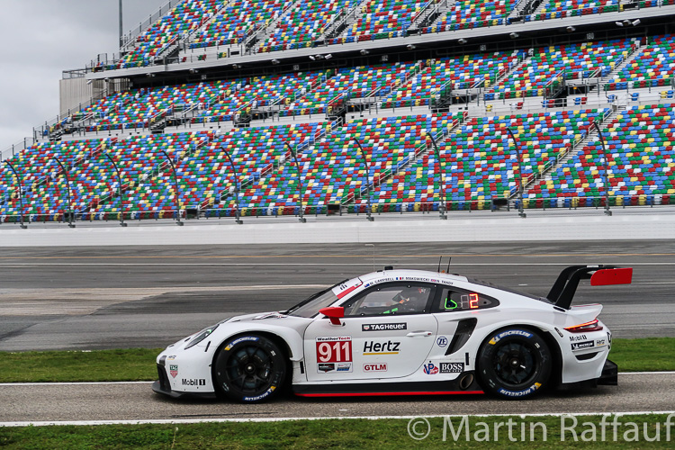 #911 leaves the pit lane during the Roar practice #911 leaves the pit lane during the Roar practice