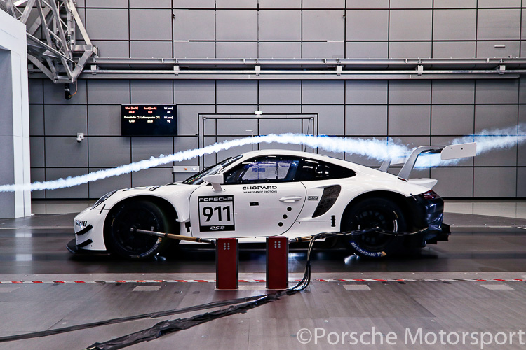 Development of the new Porsche 911 RSR (2019) Development of the new Porsche 911 RSR (2019)