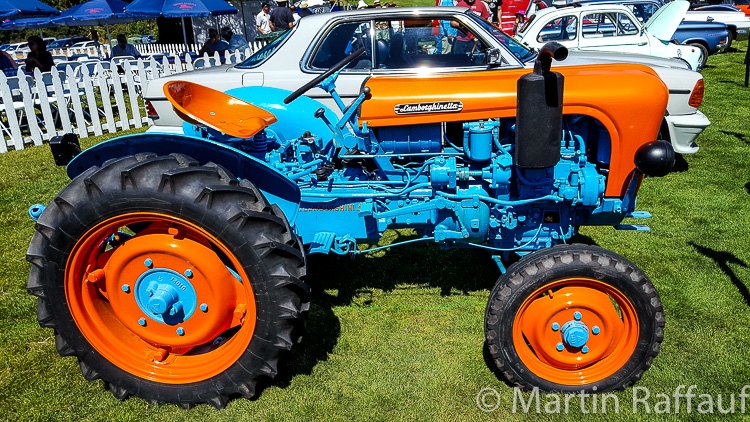 There was even a Lamborghini tractor (in Gulf colours!)