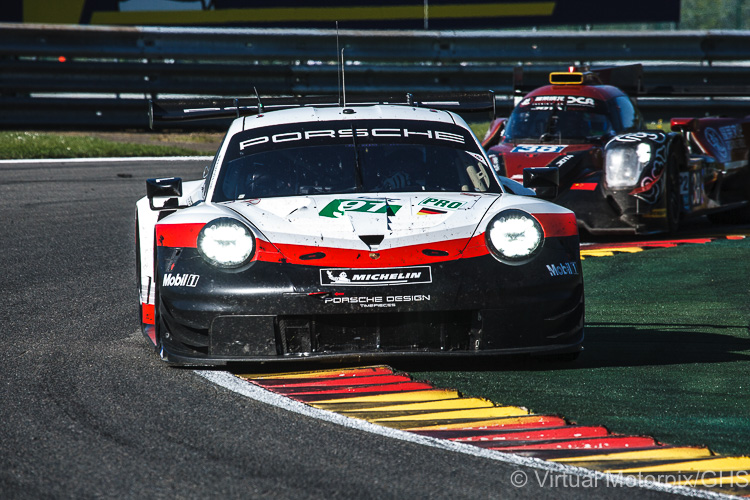 The #91 Porsche 911 RSR (LMGTE Pro) driven by Richard Lietz and Gianmaria Bruni, negotiates Les Combes during the race
