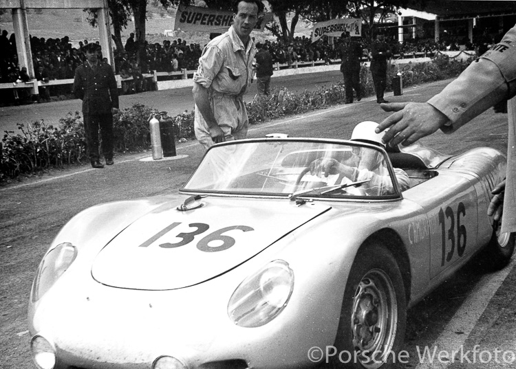 Targa Florio, 30 April 1961: Stirling Moss at the wheel of the #136 Porsche 718 RS 61 Spyde